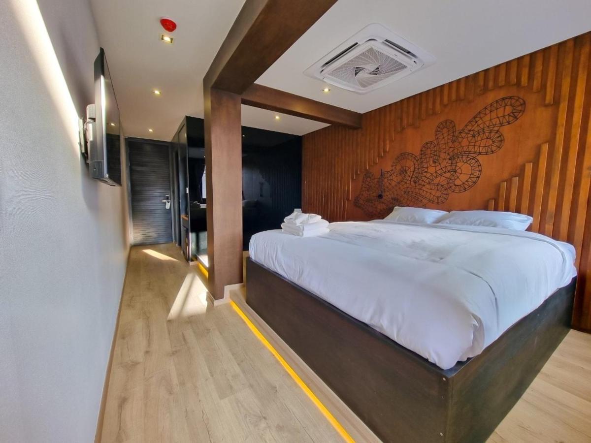 The Nhorm Hotel Ratchada Bangkok Buitenkant foto