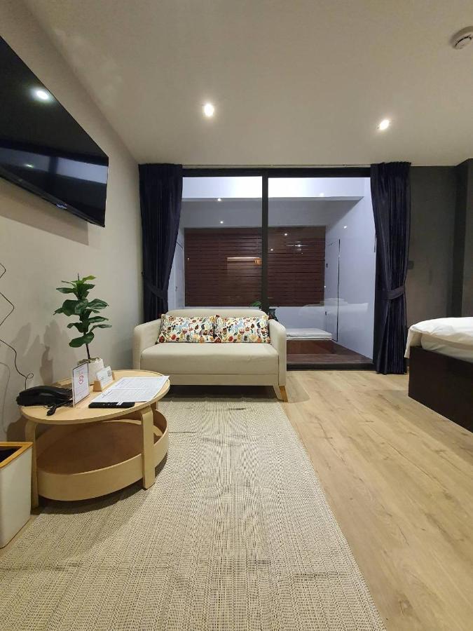 The Nhorm Hotel Ratchada Bangkok Buitenkant foto